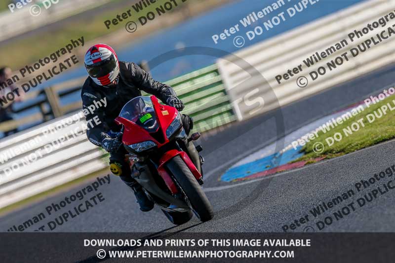 PJM Wedding Photography;enduro digital images;event digital images;eventdigitalimages;mallory park;mallory park photographs;mallory park trackday;mallory park trackday photographs;no limits trackdays;peter wileman photography;racing digital images;trackday digital images;trackday photos